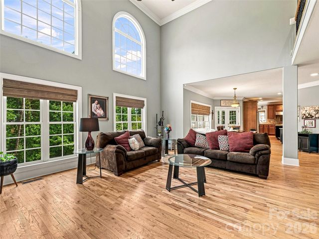 6 Sterling Run Drive, Fletcher, NC 28732