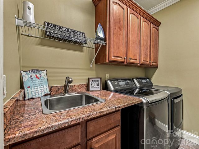6 Sterling Run Drive, Fletcher, NC 28732