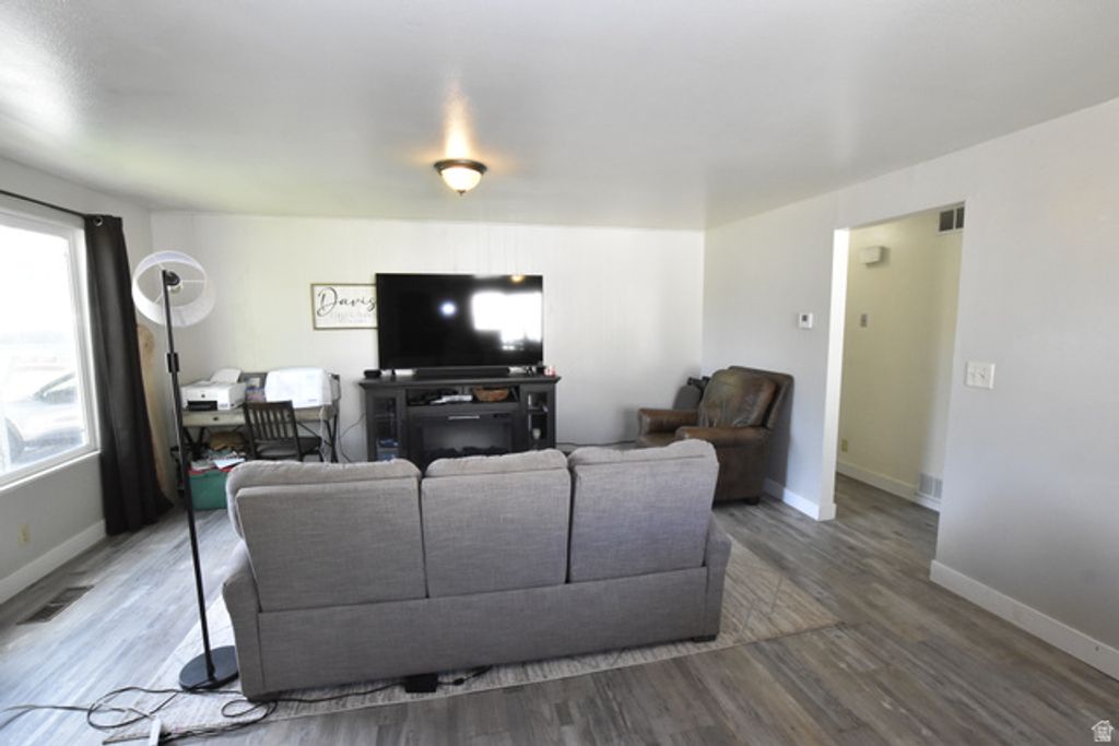 Image 9 of property listing at 290 W 600 N, Logan, UT 84321