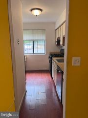 4721 1ST ST SW #101, Washington, DC 20032