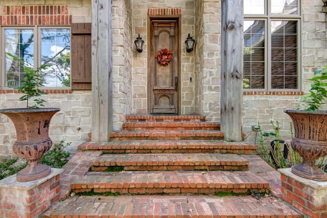 6116 S Danforth Avenue, Springfield, MO 65804