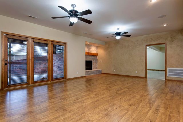 6116 S Danforth Avenue, Springfield, MO 65804