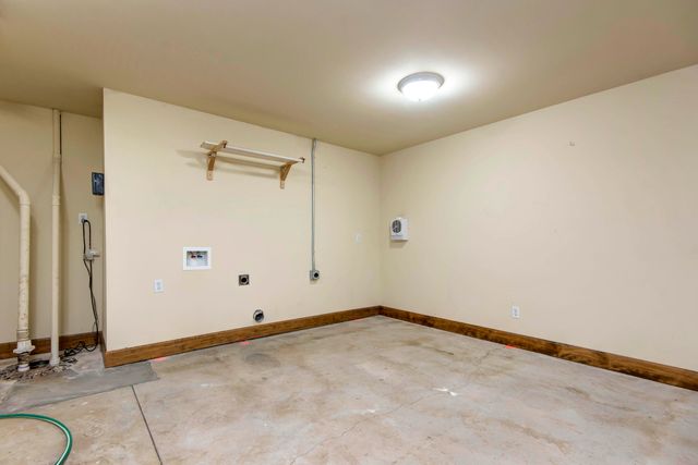 6116 S Danforth Avenue, Springfield, MO 65804