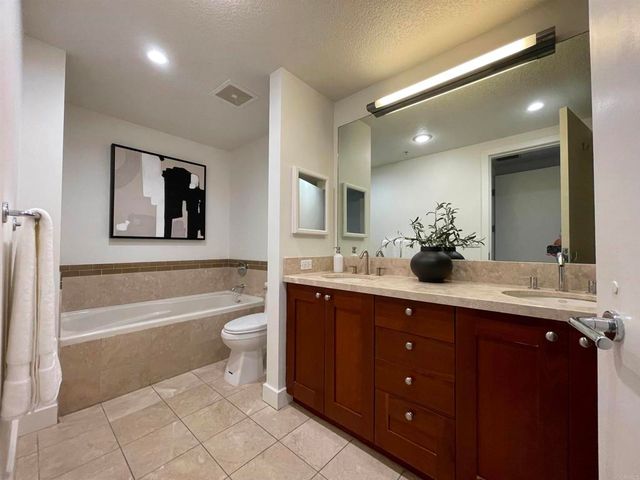 1199 Pacific Hwy 2501, San Diego, CA 92101