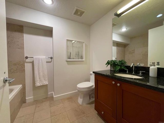 1199 Pacific Hwy 2501, San Diego, CA 92101