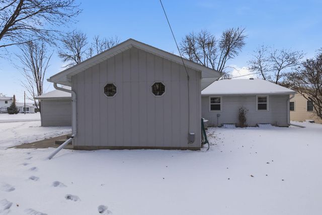 115 Koronis Court, Paynesville, MN 56362