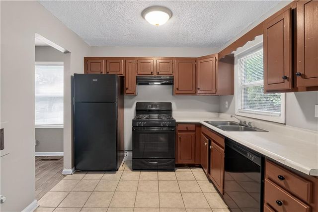 6014 Corona Avenue, Kansas City, KS 66102
