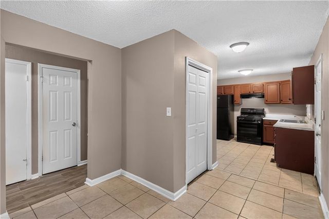 6014 Corona Avenue, Kansas City, KS 66102