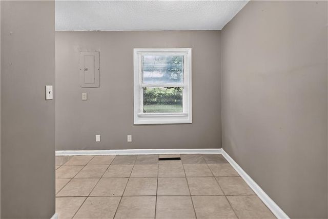 6014 Corona Avenue, Kansas City, KS 66102