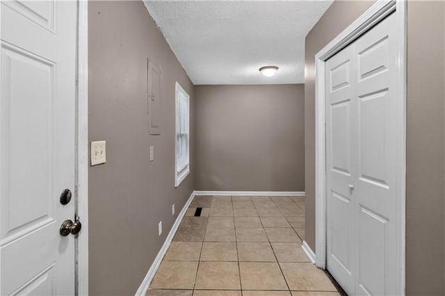 6014 Corona Avenue, Kansas City, KS 66102