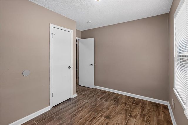 6014 Corona Avenue, Kansas City, KS 66102