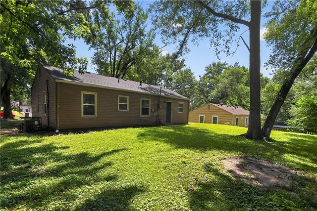 6014 Corona Avenue, Kansas City, KS 66102