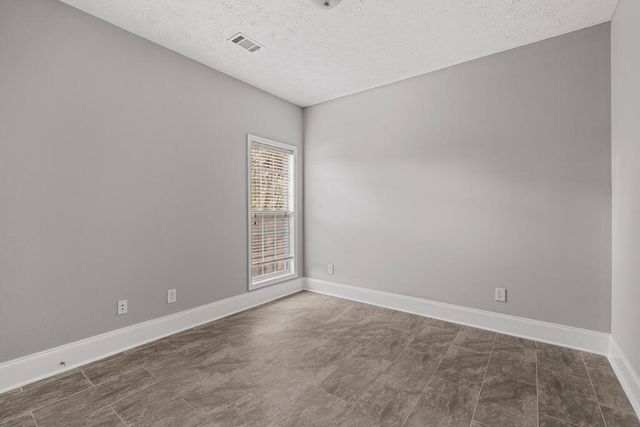 1449 Cummings Road, Smiths Station, AL 36877