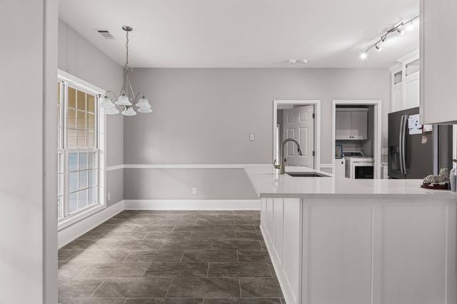 1449 Cummings Road, Smiths Station, AL 36877
