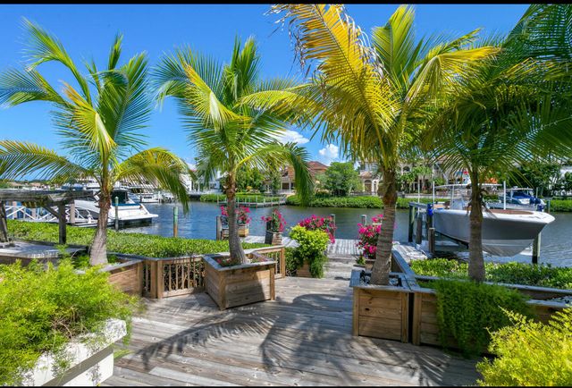 191 COMMODORE Drive, Jupiter, FL 33477