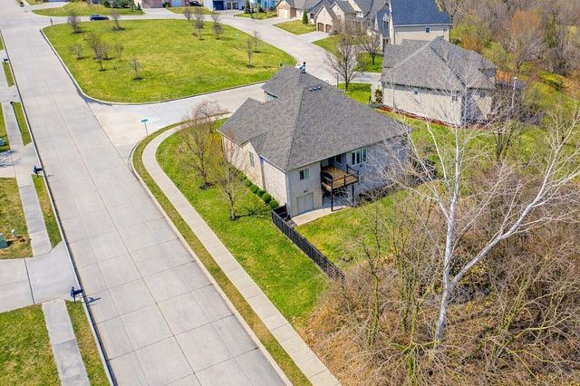 2600 STRATFORD CHASE CIR, Columbia, MO 65201