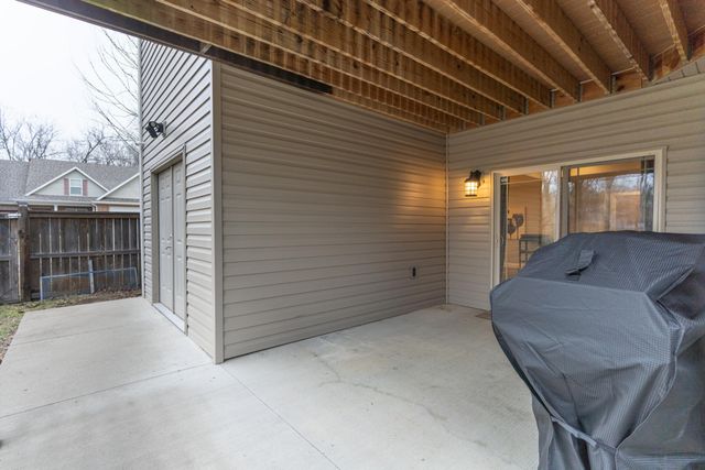 2600 STRATFORD CHASE CIR, Columbia, MO 65201