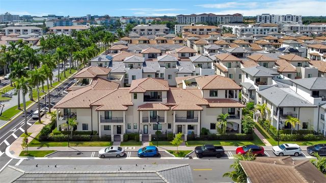 4652 NW 83rd Ave, Doral, FL 33166