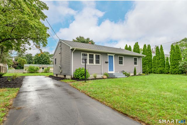 7 County Fair Road, Norwich, CT 06360