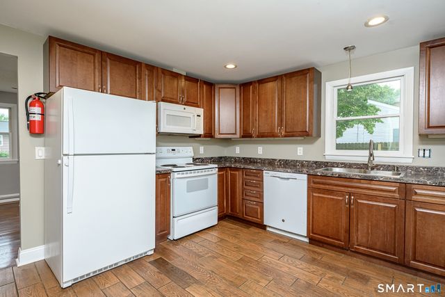 7 County Fair Road, Norwich, CT 06360