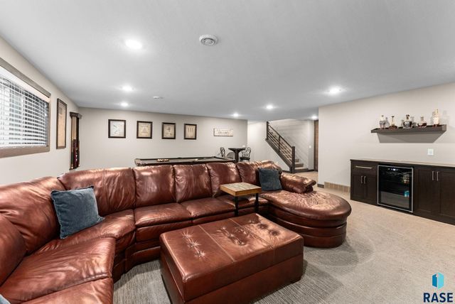 1917 S Firefly Dr Drive, Sioux Falls, SD 57110