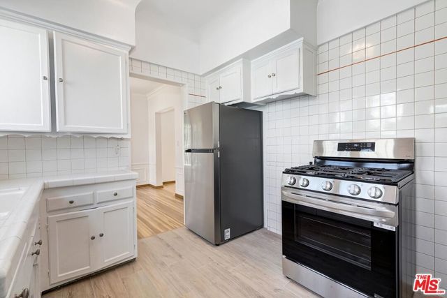 448 S Wilton Place, Los Angeles, CA 90020