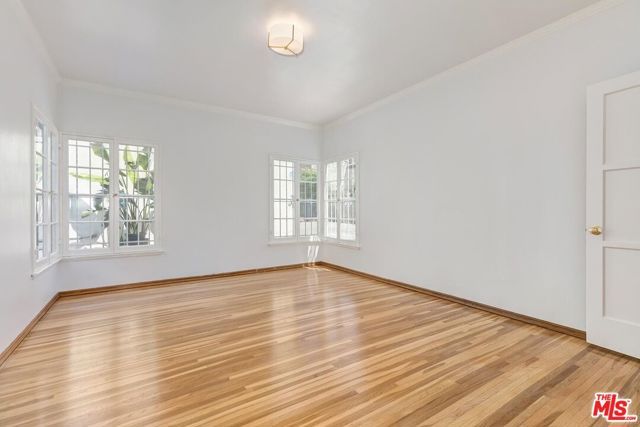 448 S Wilton Place, Los Angeles, CA 90020