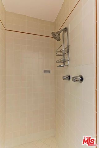 448 S Wilton Place, Los Angeles, CA 90020