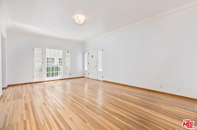 448 S Wilton Place, Los Angeles, CA 90020