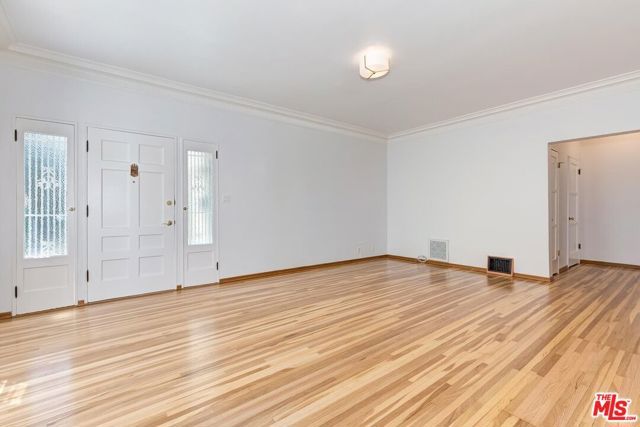 448 S Wilton Place, Los Angeles, CA 90020