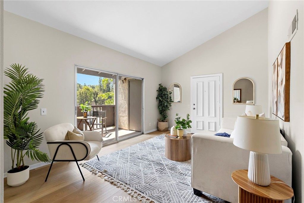 Image 2 of property listing at 1665 Brea, Fullerton, CA 92835