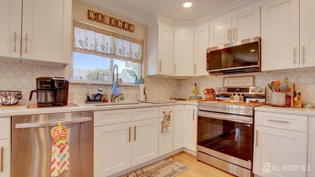 437 Belford Road 437B, Monroe, NJ 08831