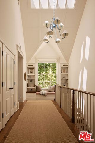 339 S Carmelina Avenue, Los Angeles, CA 90049