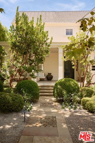 339 S Carmelina Avenue, Los Angeles, CA 90049