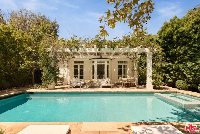 339 S Carmelina Avenue, Los Angeles, CA 90049