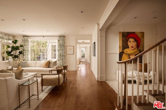 339 S Carmelina Avenue, Los Angeles, CA 90049