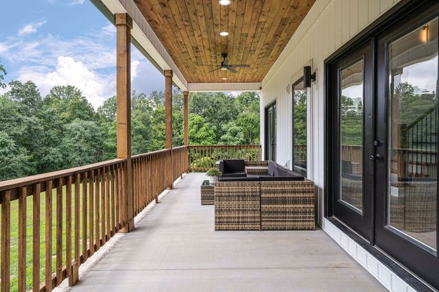 250 Dyer Ridge Rd, Baxter, TN 38544