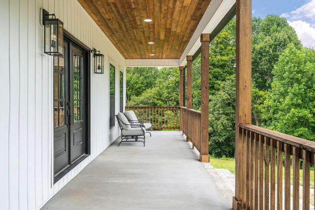 250 Dyer Ridge Rd, Baxter, TN 38544