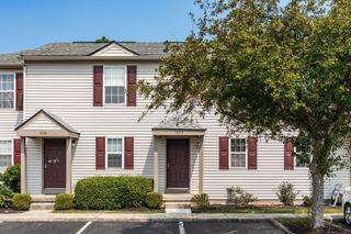 1752 Bennigan Drive, Unit 114C, Hilliard, OH 43026