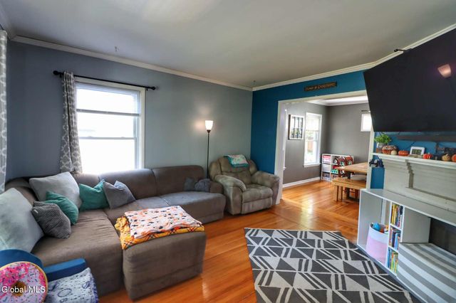 1412 Rugby Road, Schenectady, NY 12308