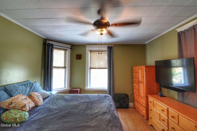 1412 Rugby Road, Schenectady, NY 12308