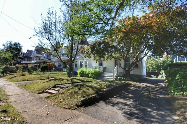1412 Rugby Road, Schenectady, NY 12308