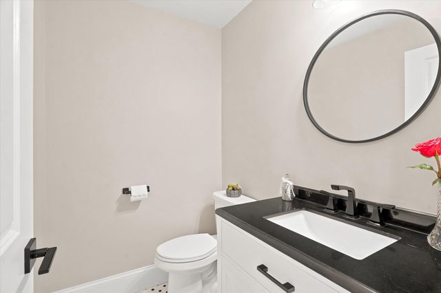 6 Mcdonald Rd, Wilmington, MA 01887