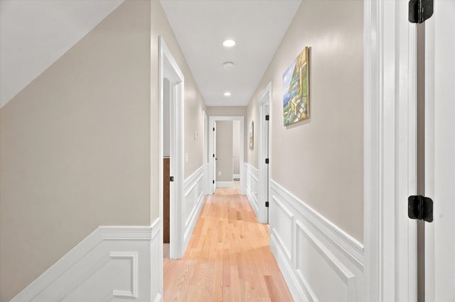 6 Mcdonald Rd, Wilmington, MA 01887