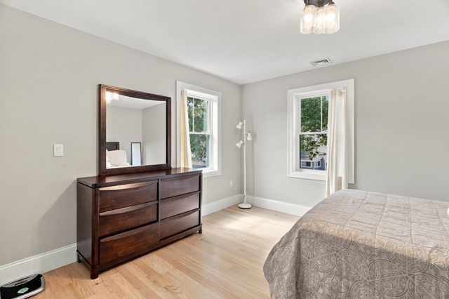6 Mcdonald Rd, Wilmington, MA 01887