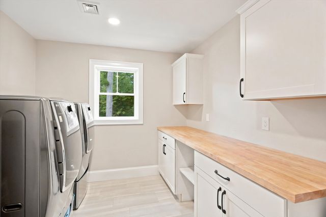 6 Mcdonald Rd, Wilmington, MA 01887
