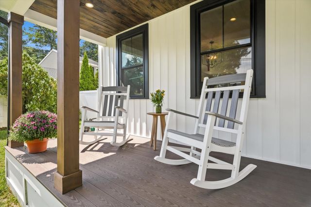 6 Mcdonald Rd, Wilmington, MA 01887