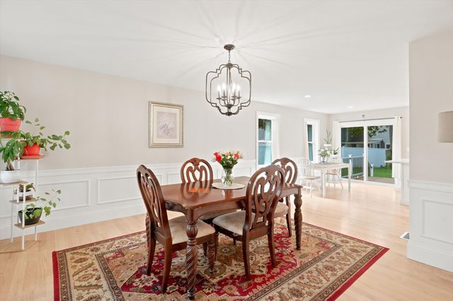 6 Mcdonald Rd, Wilmington, MA 01887