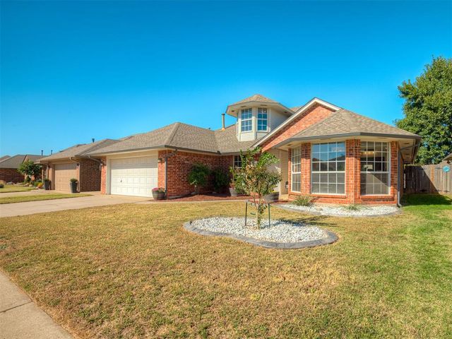 8321 NW 77th Place, Oklahoma City, OK 73132