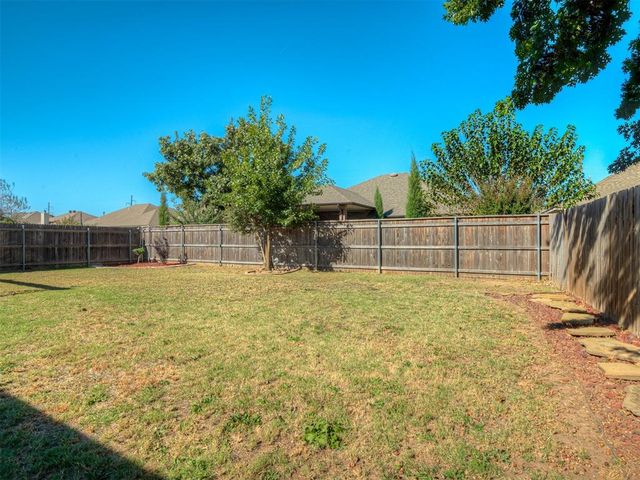 8321 NW 77th Place, Oklahoma City, OK 73132